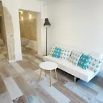 Barbara Hotel *